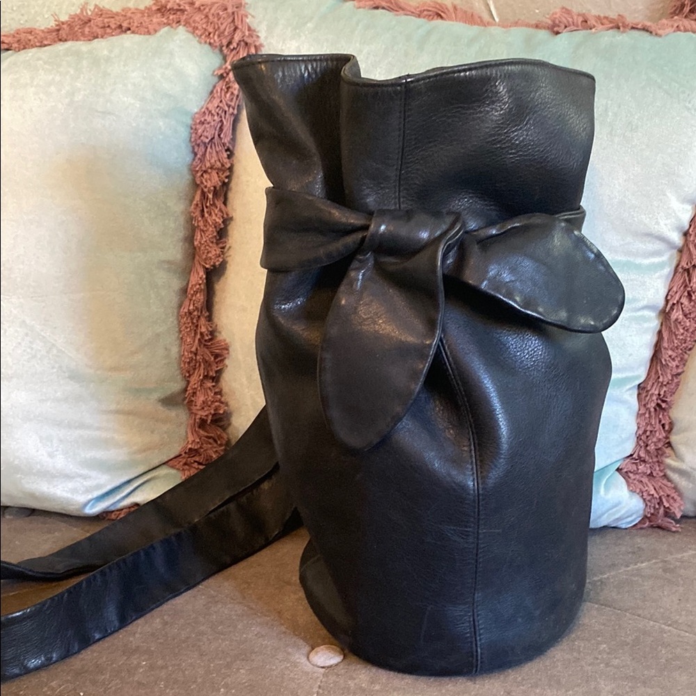 Bucket Bag Black Leather Linda Allard for Ellen Tracy